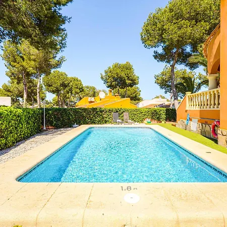 Pinya Villa